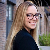 Sarah Hughes, Asa, Maaa