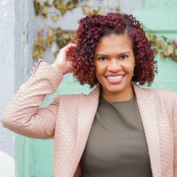 Chantel Smith, Mba