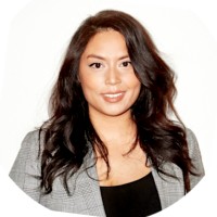 Janelle G.