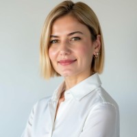 Elif Altinisik