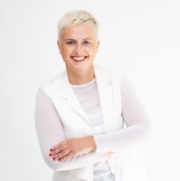 Robyn Hill