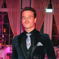 Jo Tiller Hagestande