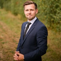 Viktor Roos