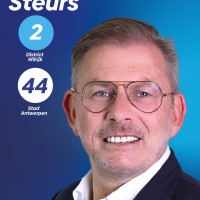 Dirk Steurs