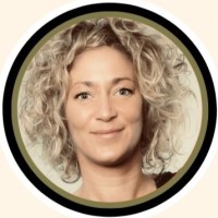 Vivian Van Niekerk