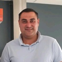 Luis Flores