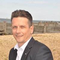 Dr Mark Kerr