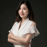 ying Lee