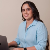 Andréa Carvalho Menezes Mello
