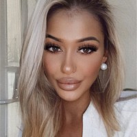 Dilara Düsündere