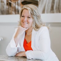 Lynette Hofer