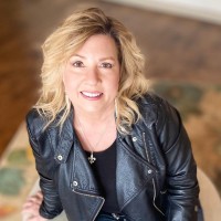 Stephanie G Henderson
