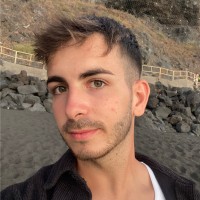 Alejandro Román Ruiz