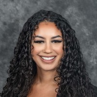 Olivia Lyons