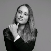 Isabela Vieira, Cga