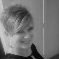 Lisa Robertson