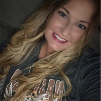 Laura Bivens