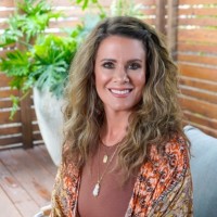 Pam Greenwell Lowery, Iida