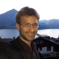 Pascal René Bezel