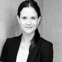Dr. Christina Adolphs