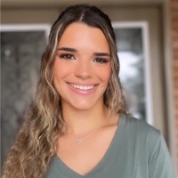Adriana Do Vale