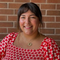 Allison Doucet, Mna