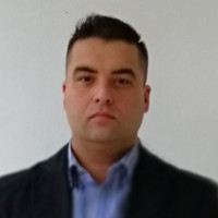 Robert Csipai