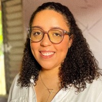 Laura Oliveira Farias