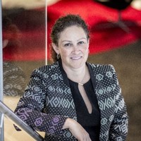 Suzanne Adams