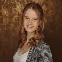Larissa Teutemacher
