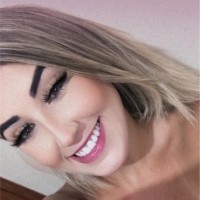 Larissa Senos