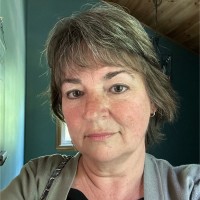 Lynne Hanley