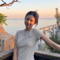 李静雯