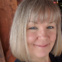 Linda Schultheis