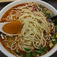 罗余平