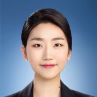 유나현
