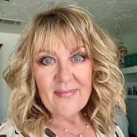 Lesley-Ann Presbury