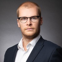 Chris Cooper MRICS MCIArb