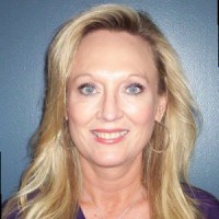 Yvonne Wolf