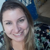 Débora Barros