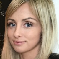 Suzanne Roche