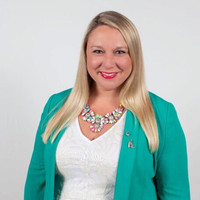 Kelly Czajka Raymond