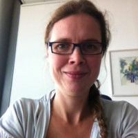 Astrid Holl