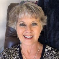 Mitzi Mills