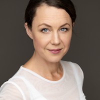 Sara Ellis Holland