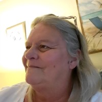 Linda Hart