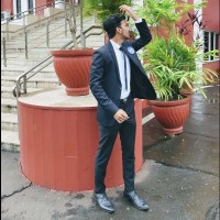 Khan Adil
