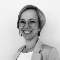 Nathalie Kahan