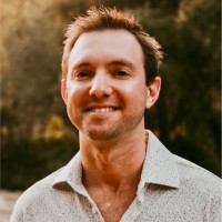 Dean Kahn