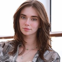 Ella Zak